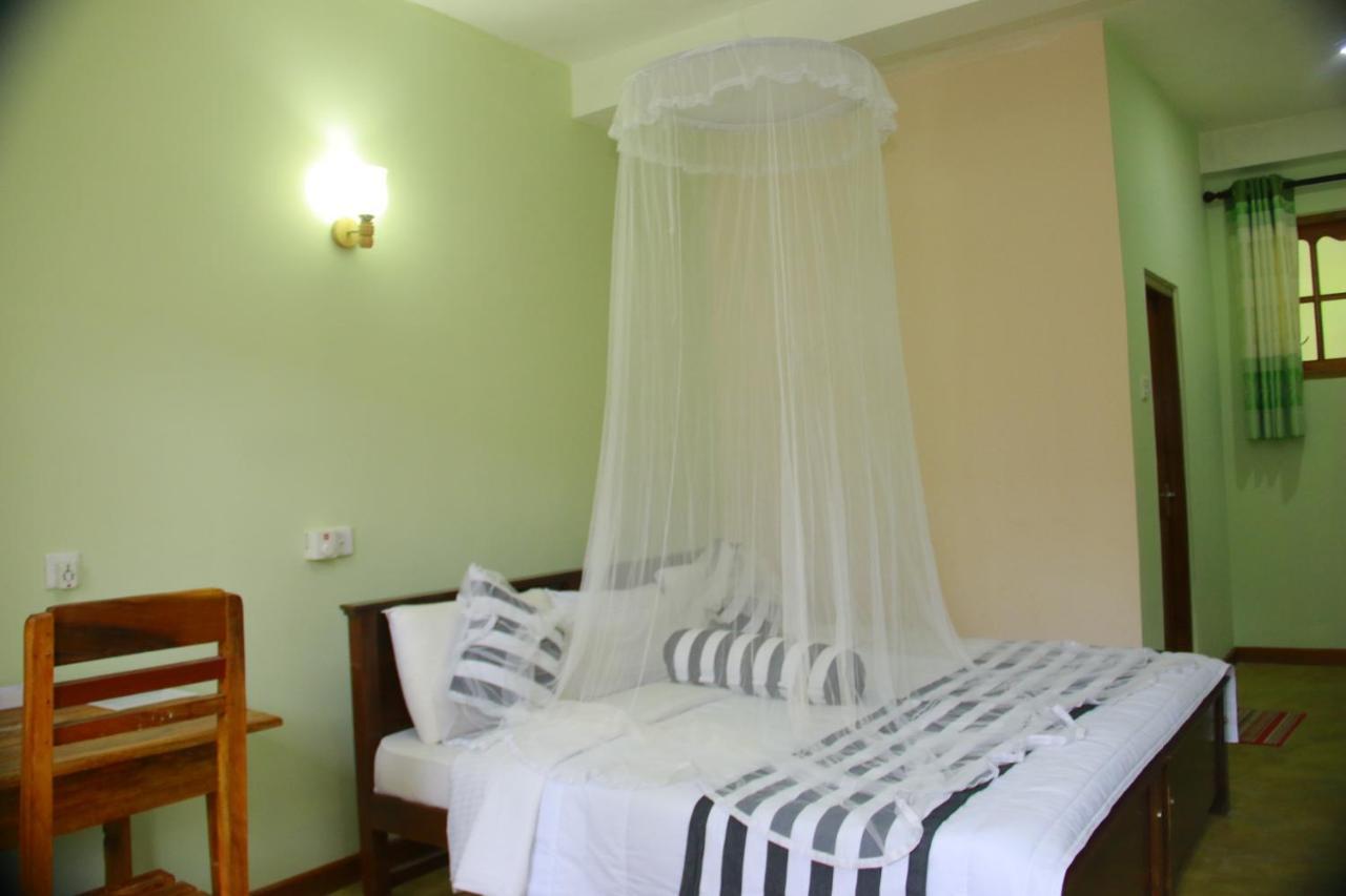 Dinaro Guest Hotel Ella Exterior photo